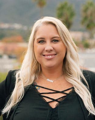 Alicia front dental office team manager in Temecula